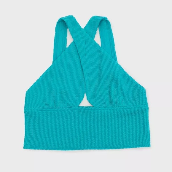 UO Heatwave Crisscross Cropped Halter Top - Picture 3 of 5